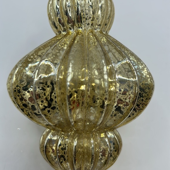 Elegant Gold Glass Ornament - Picture 8 of 12